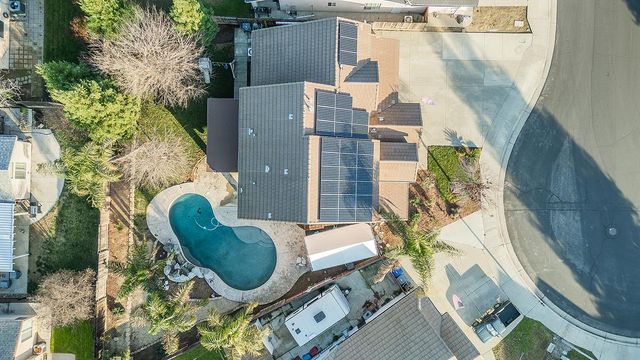 2631 Rall Avenue, Clovis, CA 93611