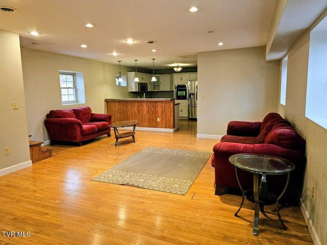 1021 Northeast Lee Street, Wise, VA 24293