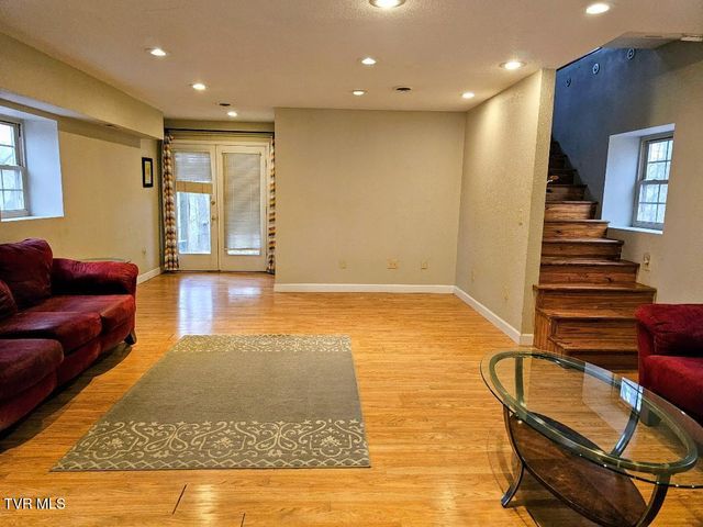 1021 Northeast Lee Street, Wise, VA 24293