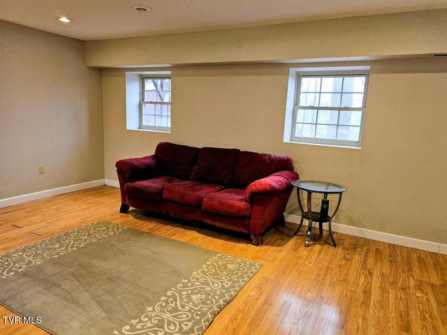 1021 Northeast Lee Street, Wise, VA 24293