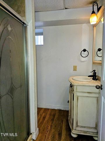 1021 Northeast Lee Street, Wise, VA 24293