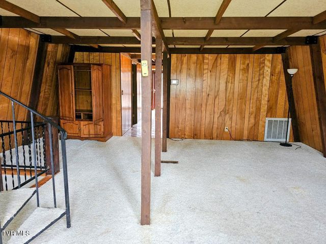 1021 Northeast Lee Street, Wise, VA 24293