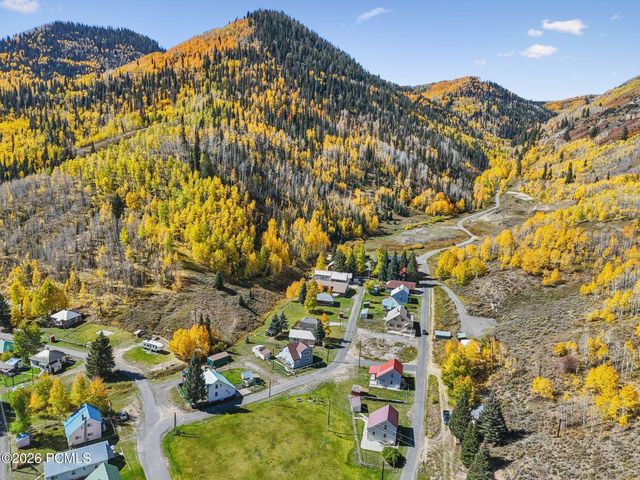 95 Black Diamond Road, Helper, UT 84526