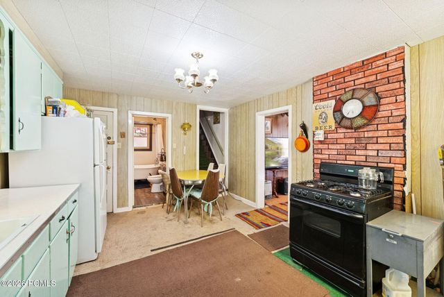 95 Black Diamond Road, Helper, UT 84526