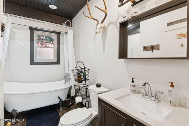 95 Black Diamond Road, Helper, UT 84526