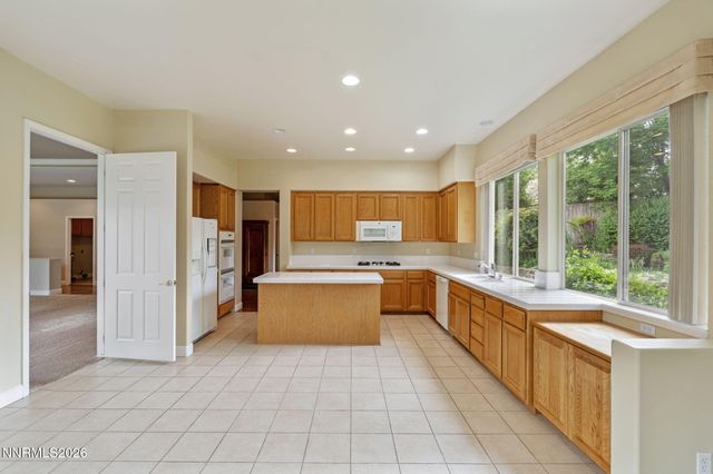 2048 St George Way, Carson City, NV 89703