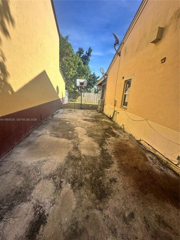 27347 SW 117th Pl, Homestead, FL 33032