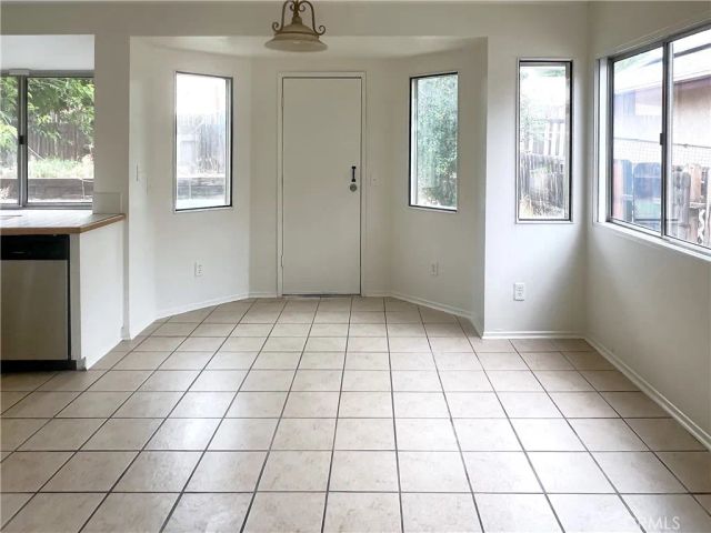 196 Sunny Halo Court, Perris, CA 92571