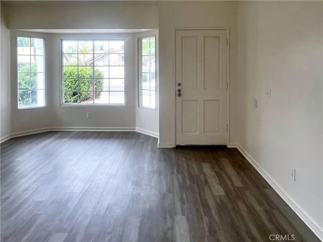 196 Sunny Halo Court, Perris, CA 92571