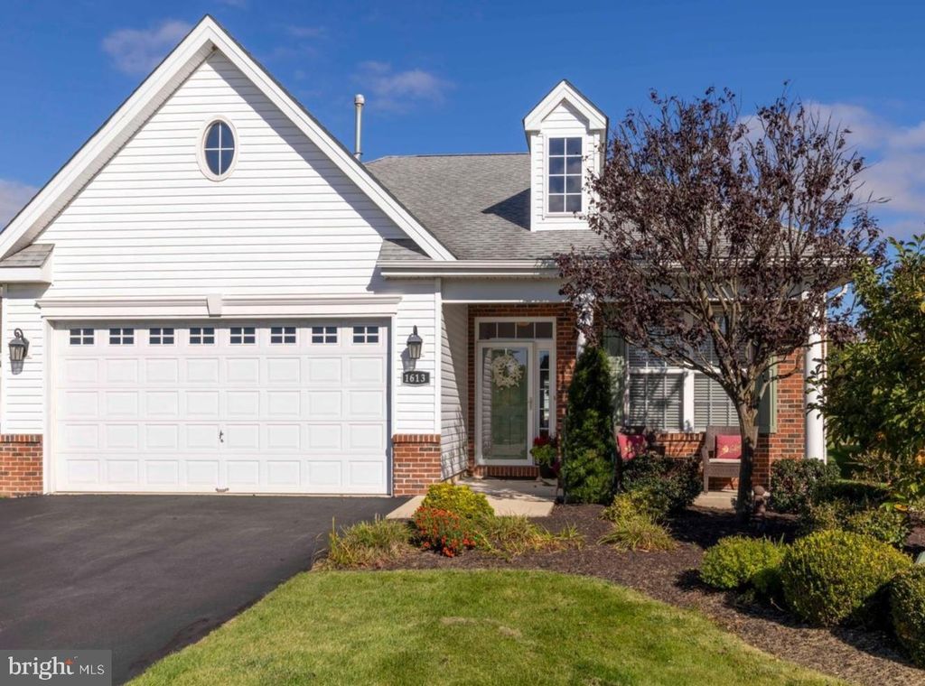 1613 GREENHOUSE CT, QUAKERTOWN, PA 18951 — exterior