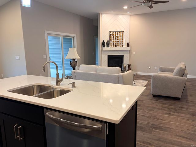 13904 DIAVIK Place, Fort Wayne, IN 46845