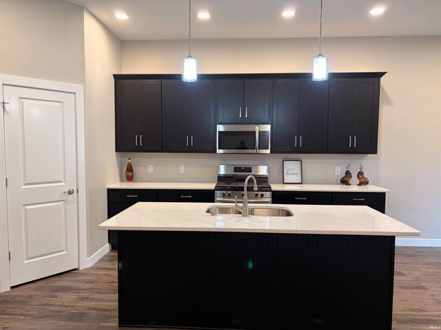 13904 DIAVIK Place, Fort Wayne, IN 46845