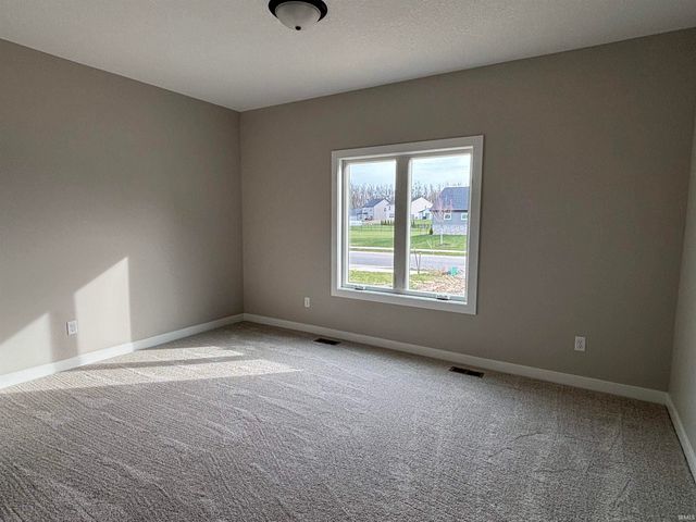 13904 DIAVIK Place, Fort Wayne, IN 46845