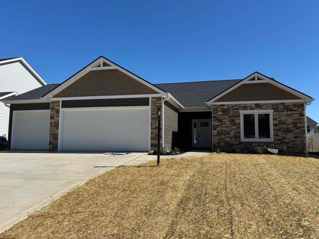 13904 DIAVIK Place, Fort Wayne, IN 46845