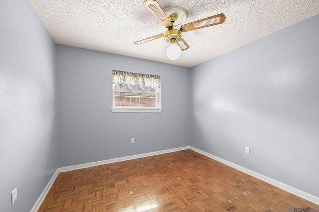 10615 Rondo Ave, Baton Rouge, LA 70815