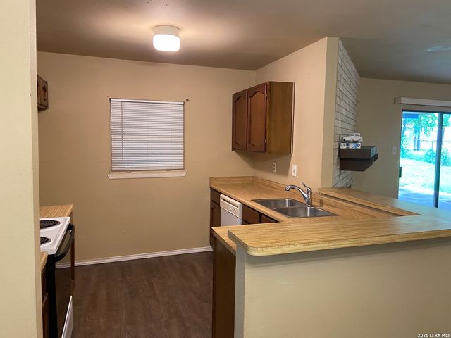 831 BLUE ASTOR DR, San Antonio, TX 78245