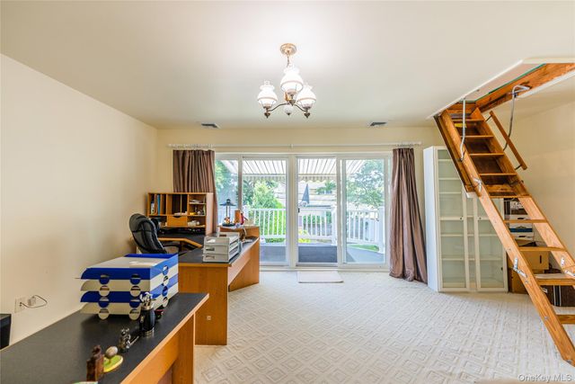 19 Wayside Lane, Wantagh, NY 11793