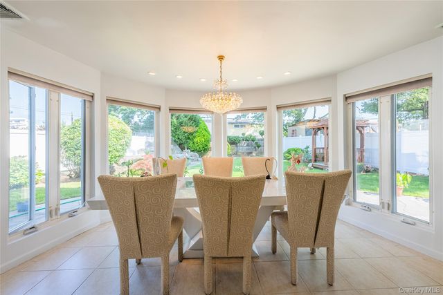 19 Wayside Lane, Wantagh, NY 11793