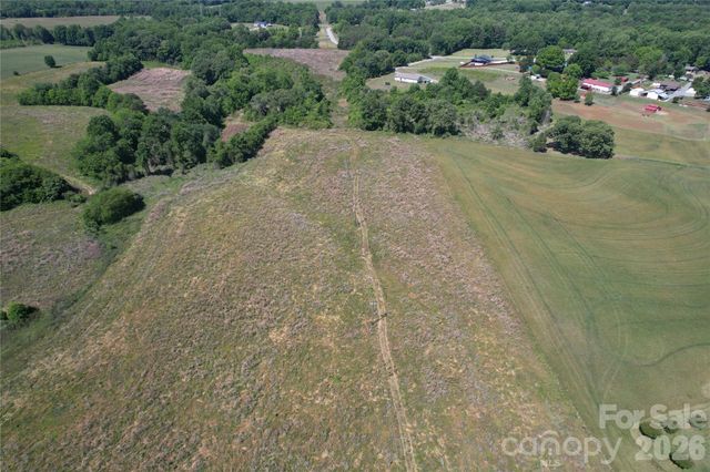 00 Oxford School Road, Claremont, NC 28610