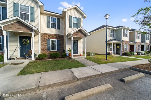 211 Glen Cannon Drive, Jacksonville, NC 28546