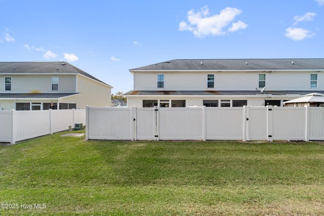 211 Glen Cannon Drive, Jacksonville, NC 28546