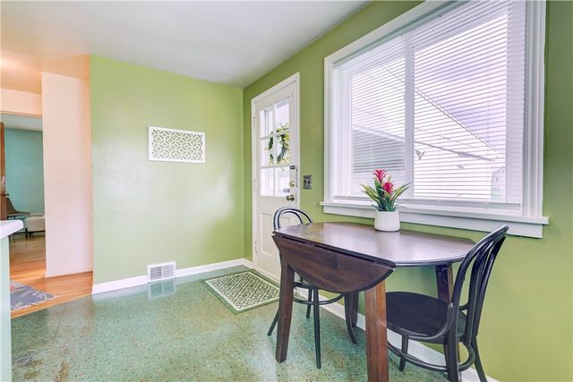 517 West Filbert Street, East Rochester, NY 14445