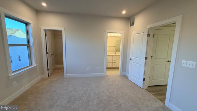 8971 KATHERINE JOHNSON AVE, Manassas, VA 20109