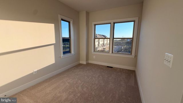 8971 KATHERINE JOHNSON AVE, Manassas, VA 20109