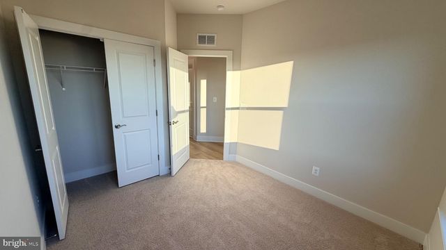 8971 KATHERINE JOHNSON AVE, Manassas, VA 20109