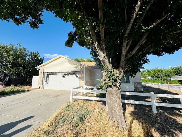 486 Gentle Winds Court, Clifton, CO 81520