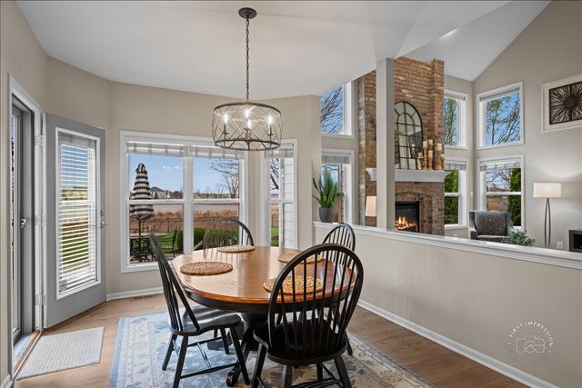 664 Bennett Drive, North Aurora, IL 60542