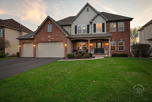 664 Bennett Drive, North Aurora, IL 60542