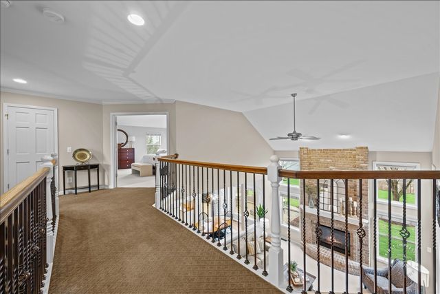 664 Bennett Drive, North Aurora, IL 60542