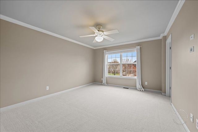 664 Bennett Drive, North Aurora, IL 60542