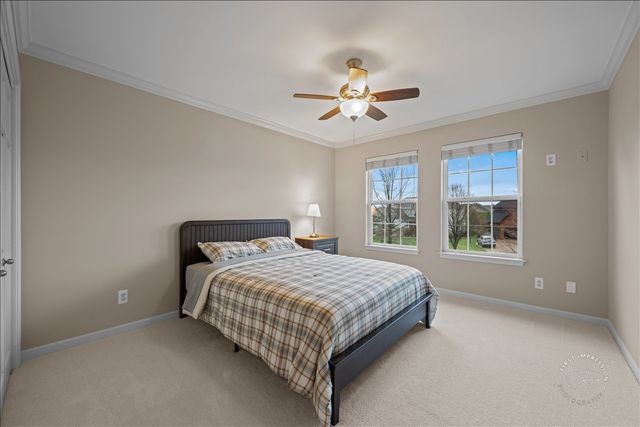 664 Bennett Drive, North Aurora, IL 60542