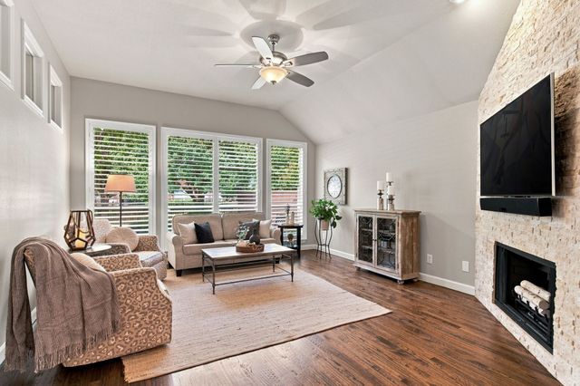 10053 Slick Rock Trail, Frisco, TX 75033