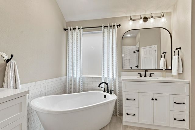 10053 Slick Rock Trail, Frisco, TX 75033