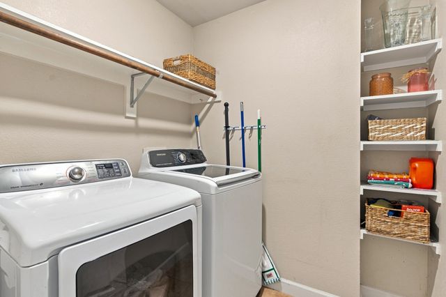 10053 Slick Rock Trail, Frisco, TX 75033