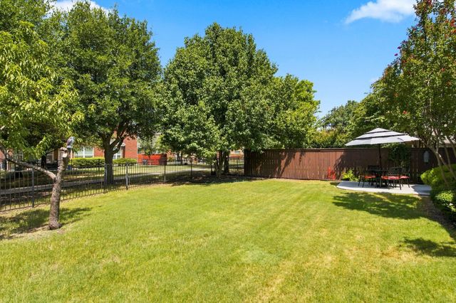10053 Slick Rock Trail, Frisco, TX 75033