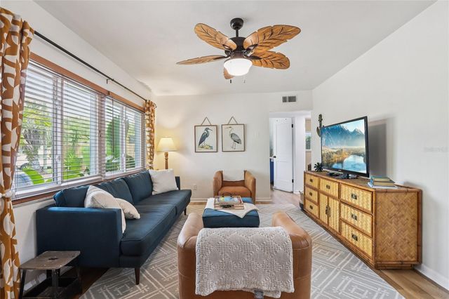 797 LAKESIDE DRIVE, Dunedin, FL 34698