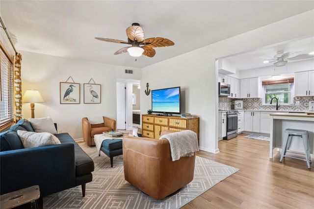 797 LAKESIDE DRIVE, Dunedin, FL 34698