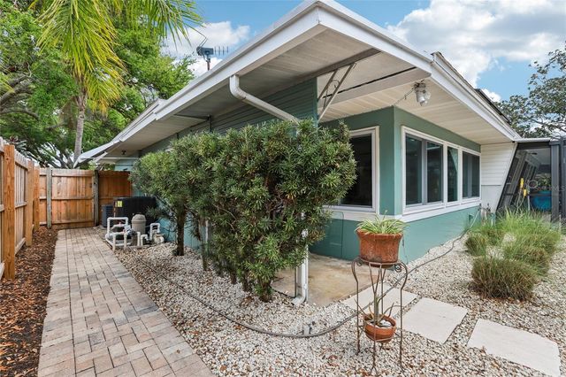 797 LAKESIDE DRIVE, Dunedin, FL 34698