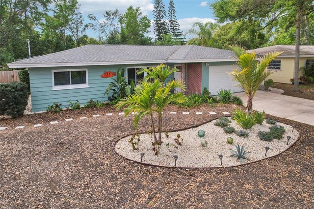 797 LAKESIDE DRIVE, Dunedin, FL 34698