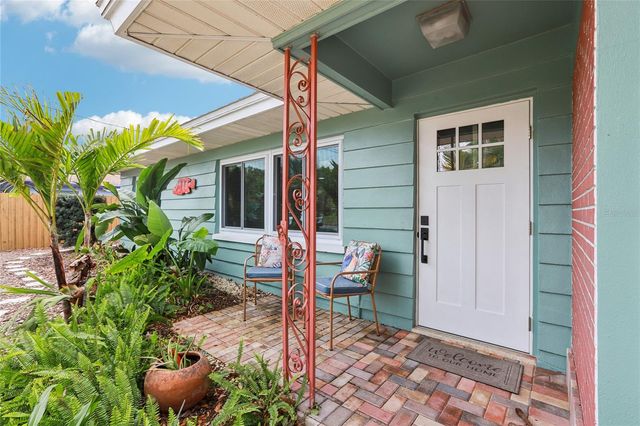 797 LAKESIDE DRIVE, Dunedin, FL 34698