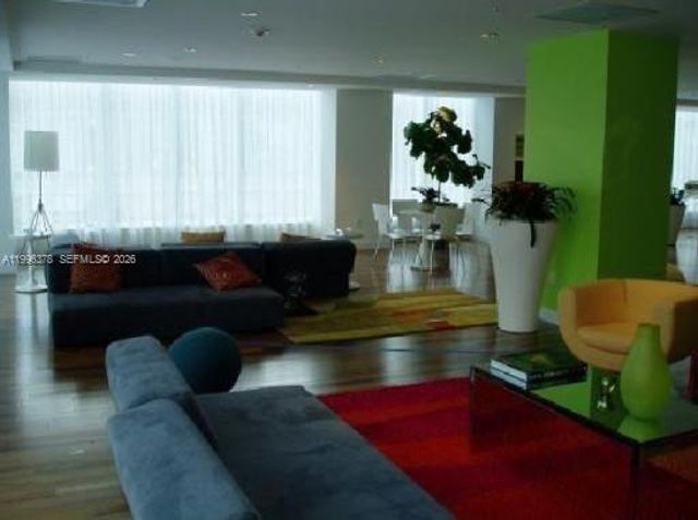 133 NE 2nd Ave 1011, Miami, FL 33132