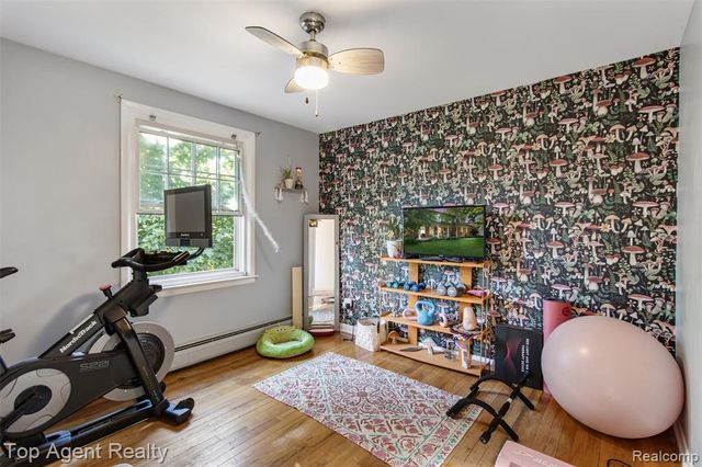 32341 Woody, Fraser, MI 48026