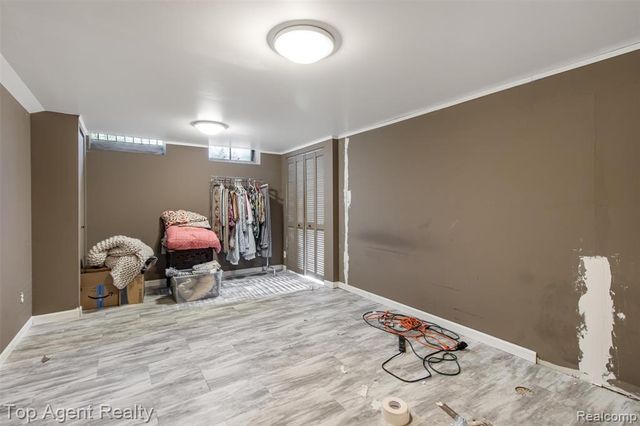 32341 Woody, Fraser, MI 48026