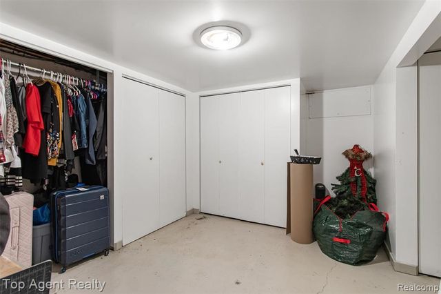 32341 Woody, Fraser, MI 48026