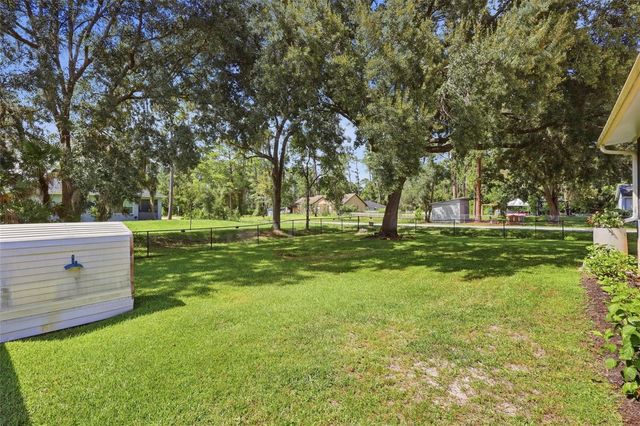 2188 8TH AVENUE, Deland, FL 32724
