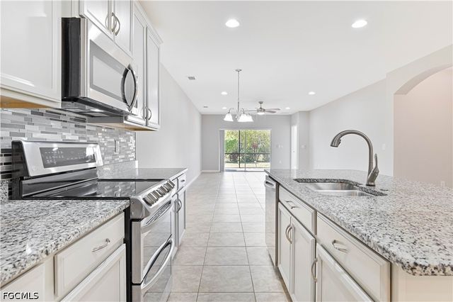 4365 Dutchess Park RD, Fort Myers, FL 33916
